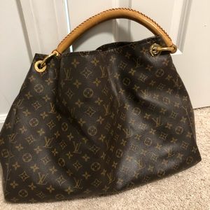 Louis Vuitton Artsy MM